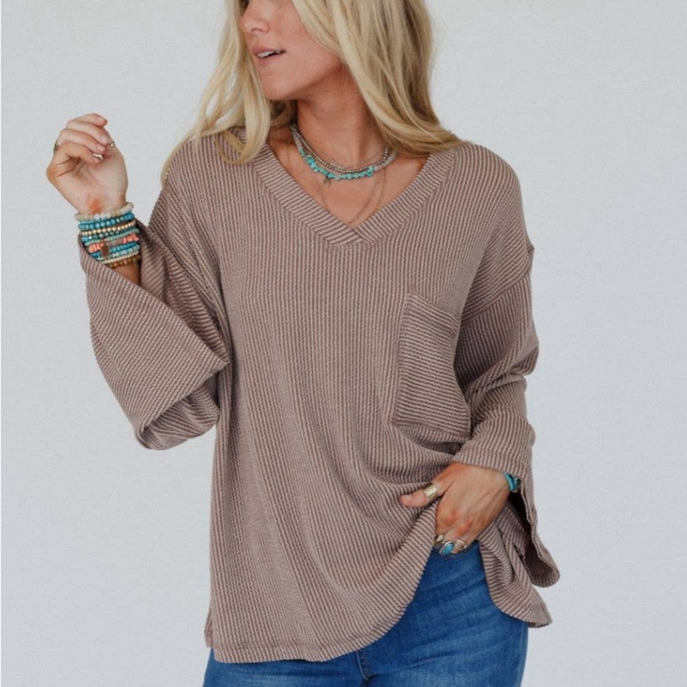 All You Need Textured Top-Acorn - Picture 3 of 5